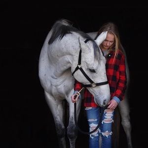 Meet your Posher, Mya